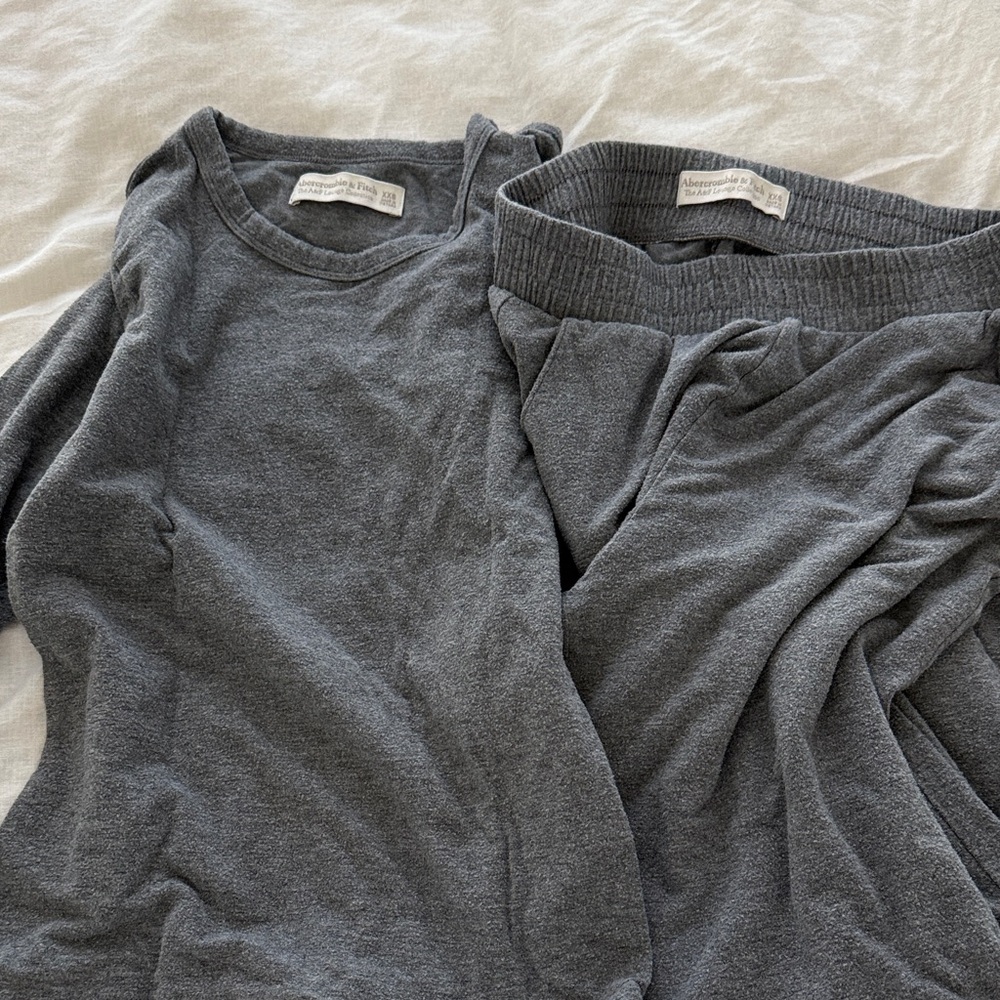 Abercrombie & Fitch Lounge Brushed Wide Leg Sweatpant and Long-sleeve